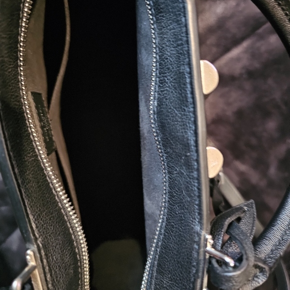 Authentic Louis Vuitton Monogram tote Bag - Picture 3 of 6